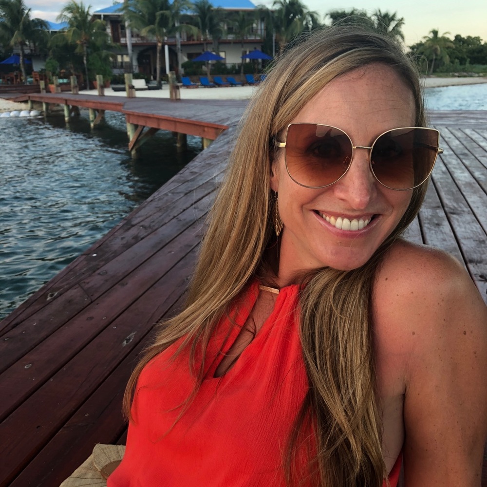 Meet your Posher, Danielle